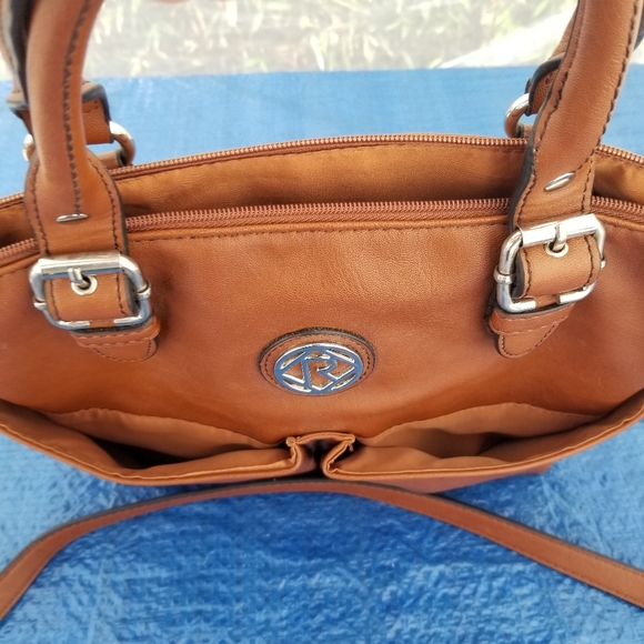 Relic Leather Purse - Convertible with extra strap included - Picture 4 of 5